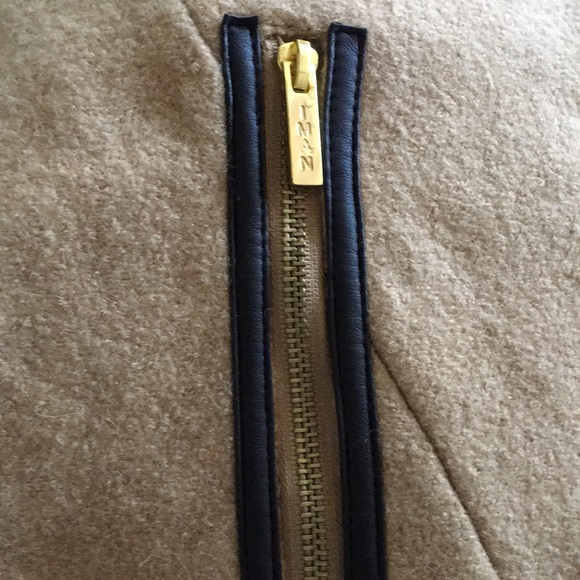 Reattachable Jacket - Picture 13 of 14